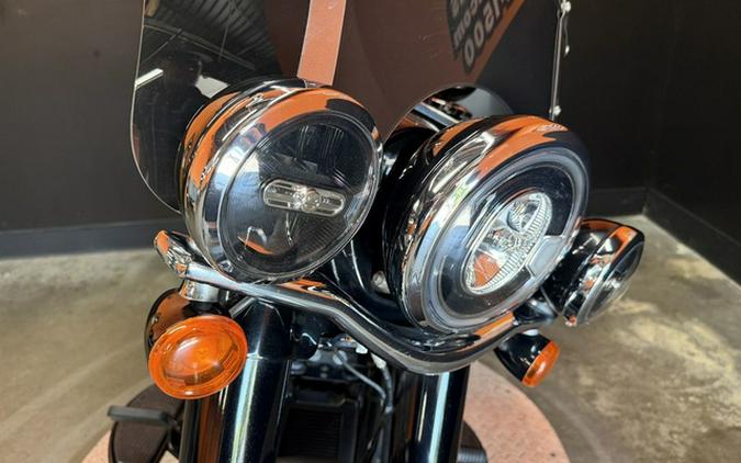 2018 Harley-Davidson Softail FLHC - Heritage Classic