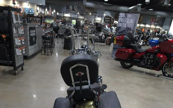 2016 Harley-Davidson Heritage Softail Classic (EFI)