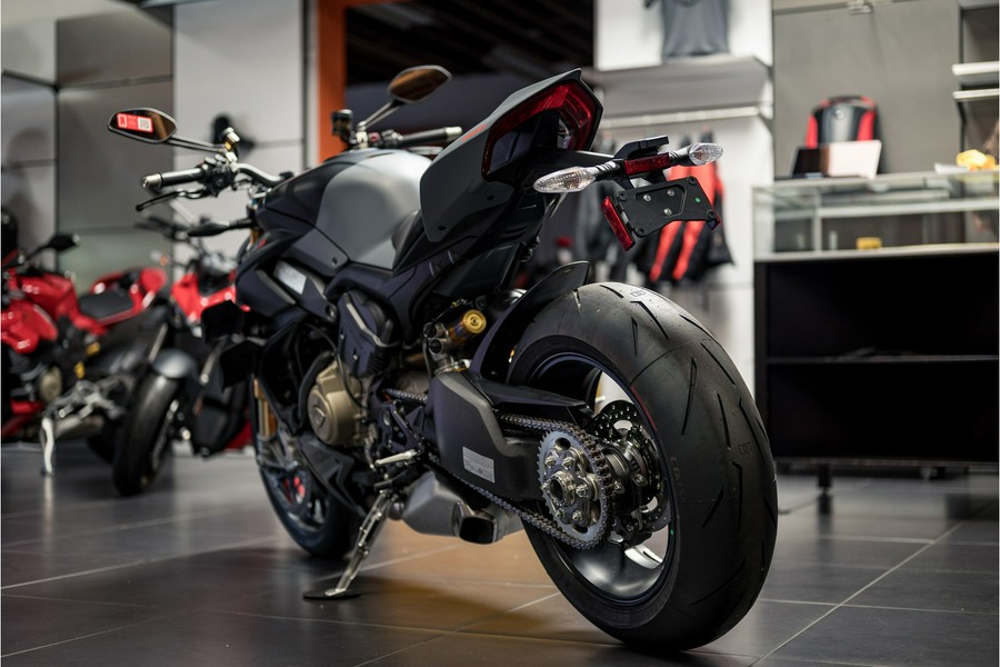 2024 Ducati Streetfighter V4 S - Grey & Black