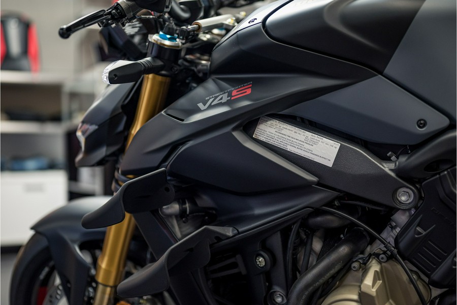 2024 Ducati Streetfighter V4 S - Grey & Black