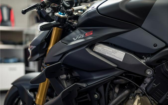 2024 Streetfighter V4 S (FL) - Grey & Black - Ducati