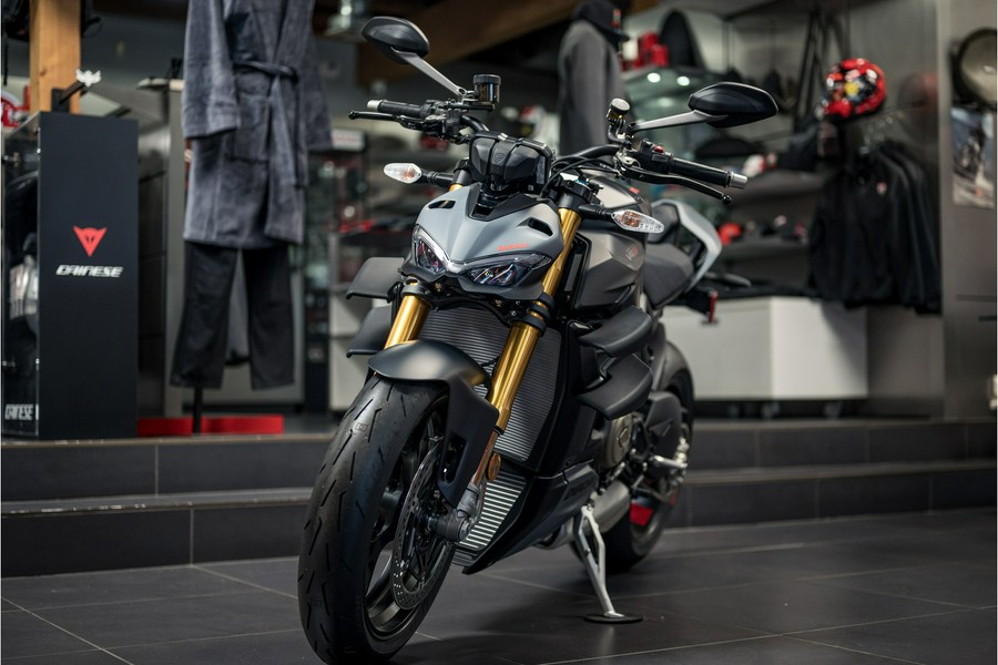 2024 Ducati Streetfighter V4 S - Grey & Black