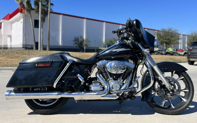 2011 HARLEY Street Glide Base