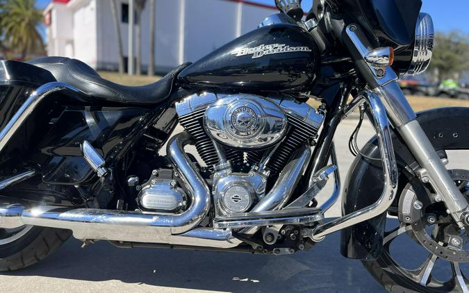 2011 HARLEY Street Glide Base