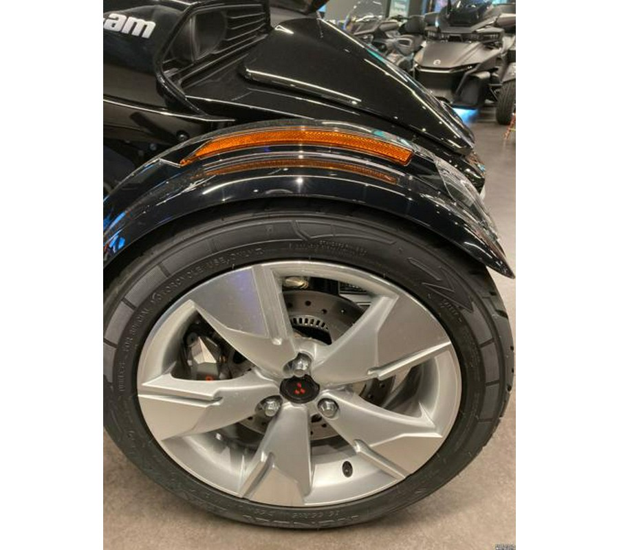 2023 Can-Am® Spyder F3 Limited Platine Wheels