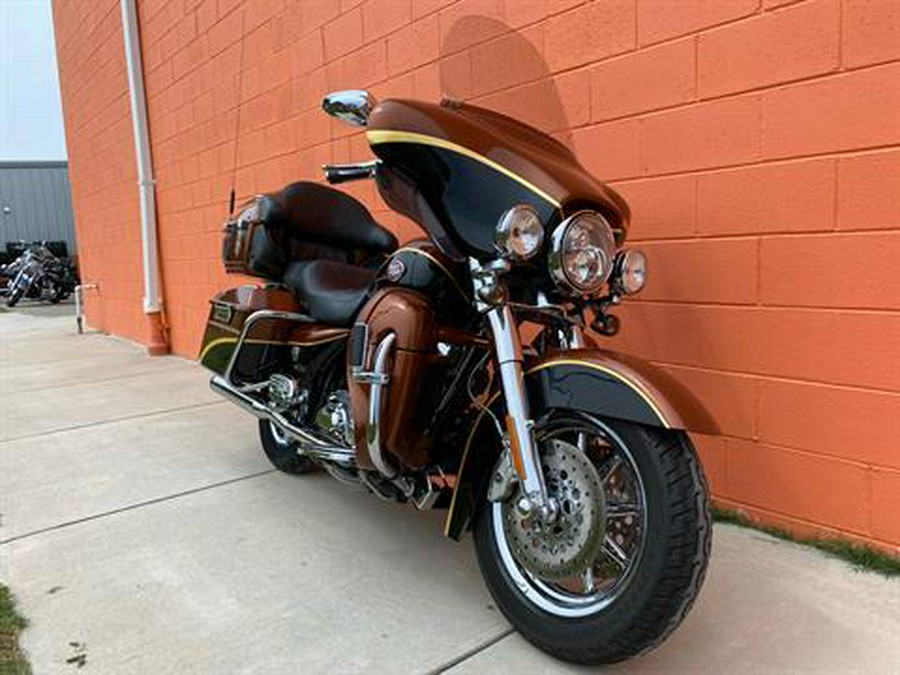 2008 Harley-Davidson CVO™ Screamin' Eagle® Ultra Classic® Electra Glide®