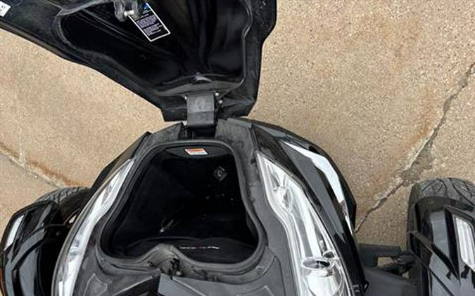2016 Can-Am Spyder RT Limited