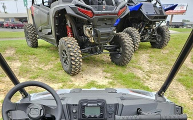 2024 Polaris RZR 200 EFI