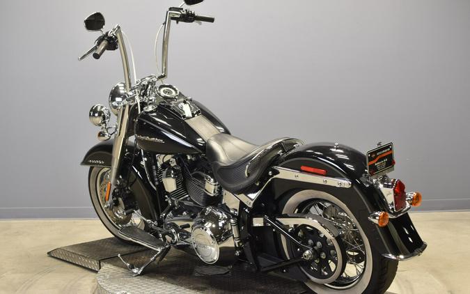 2016 Harley-Davidson Softail Deluxe Vivid Black