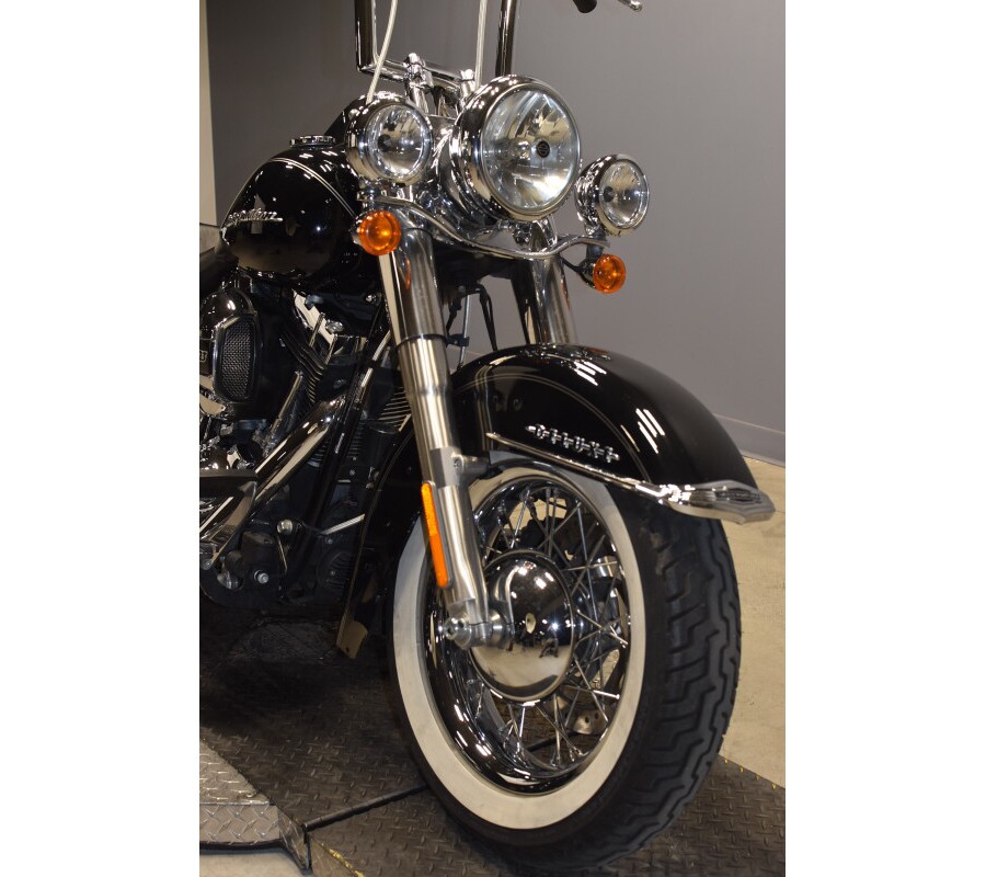 2016 Harley-Davidson Softail Deluxe Vivid Black