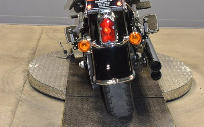 2016 Harley-Davidson Softail Deluxe Vivid Black