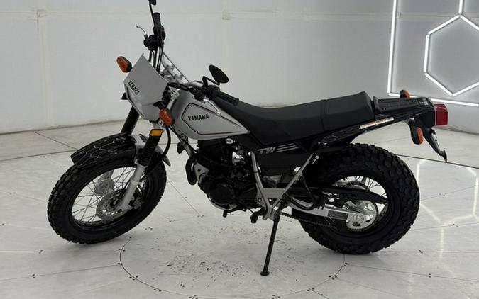 2027 Yamaha TW 200