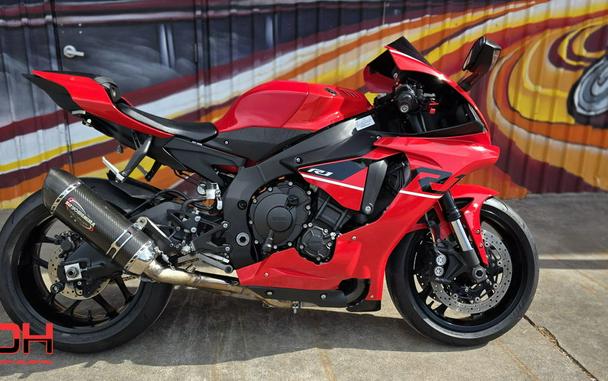 2019 Yamaha YZF-R1