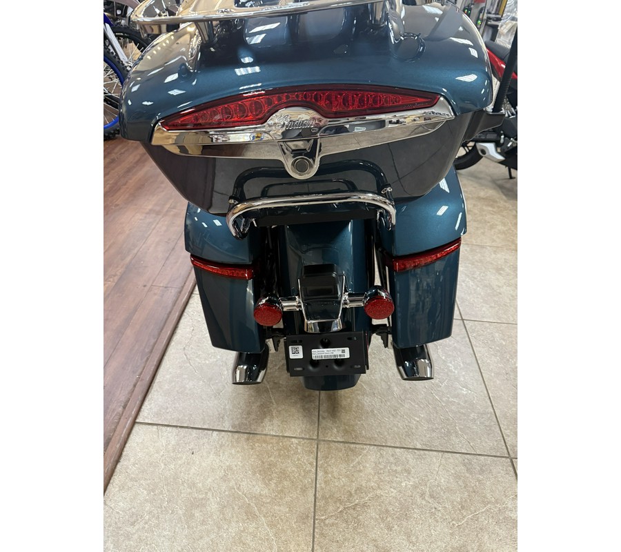 2026 Indian Pursuit® Limited® with 112 and Powerband Audio Package