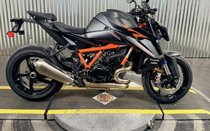 2026 KTM 1390 Super Duke R EVO
