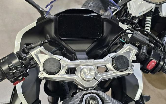 2025 CFMOTO SS 300