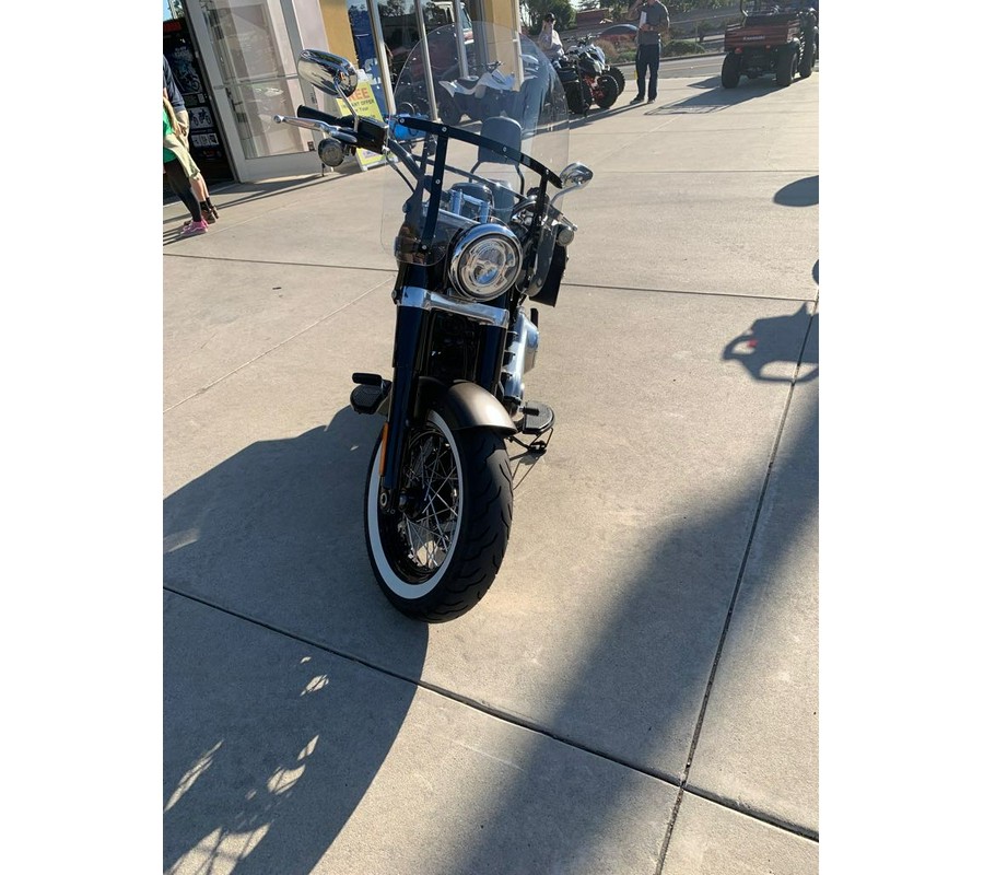 2021 Harley-Davidson® SOFTAIL SLIM