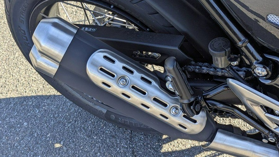 2025 Triumph Scrambler 400 XC Storm Grey