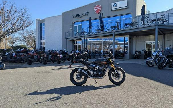 2025 Triumph Scrambler 400 XC Storm Grey