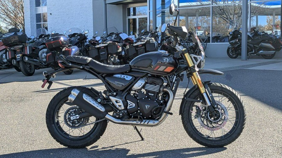 2025 Triumph Scrambler 400 XC Storm Grey