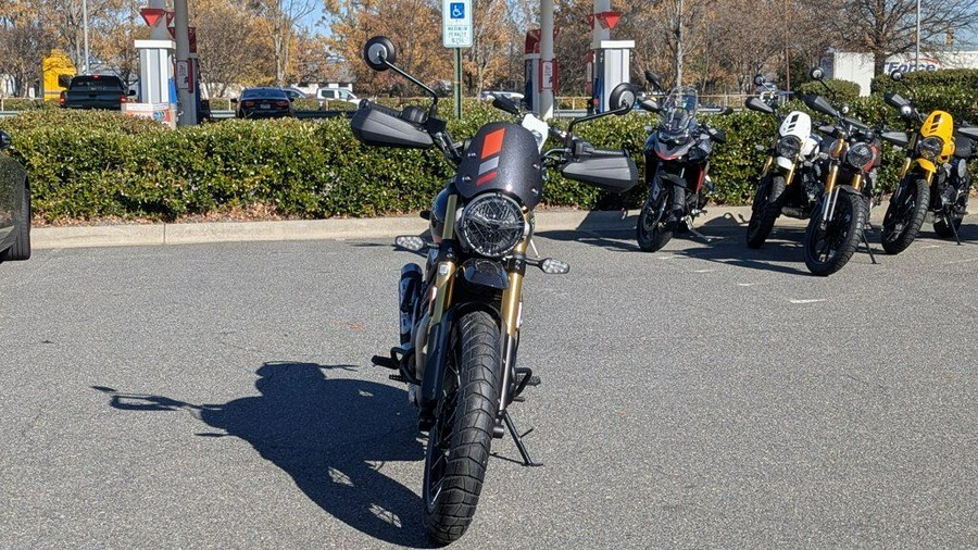2025 Triumph Scrambler 400 XC Storm Grey