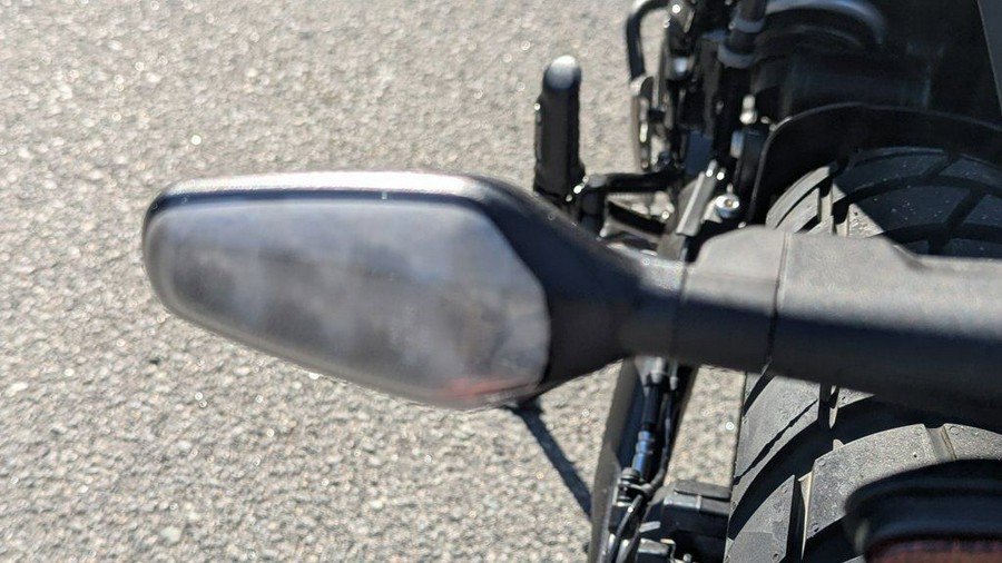 2025 Triumph Scrambler 400 XC Storm Grey