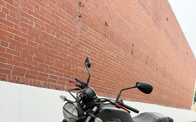 2022 Moto Guzzi V7 Stone