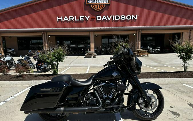 2022 Harley-Davidson Street Glide Special Vivid Black