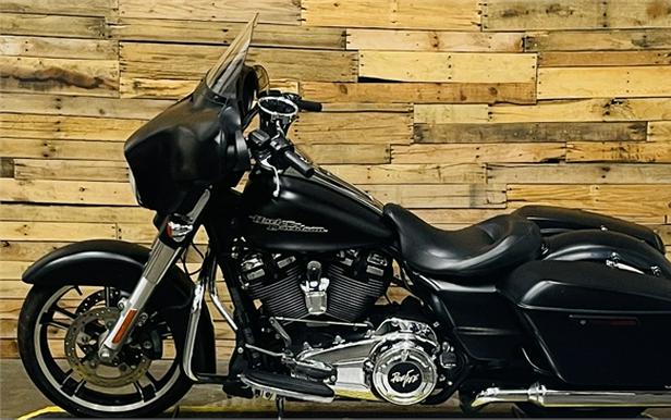 2017 Harley-Davidson Touring Street Glide Special