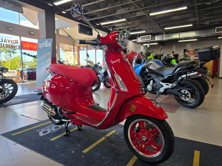 2025 Vespa Primavera 150 Red