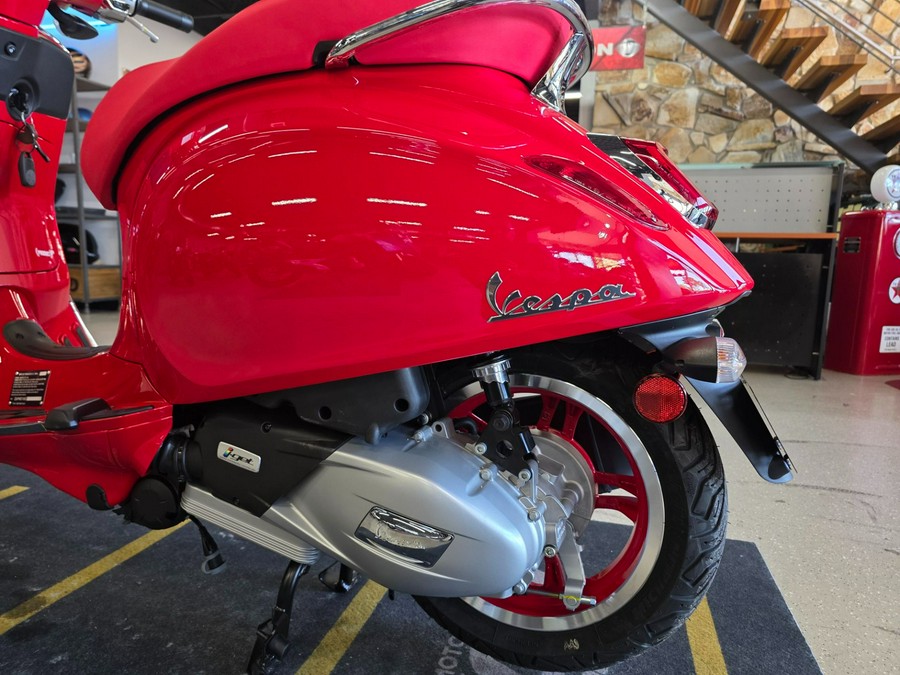 2025 Vespa Primavera 150 Red