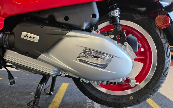 2025 Vespa Primavera 150 Red
