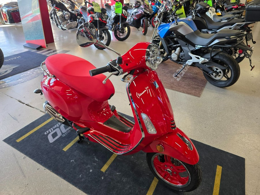 2025 Vespa Primavera 150 Red