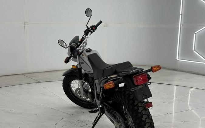 2027 Yamaha TW 200