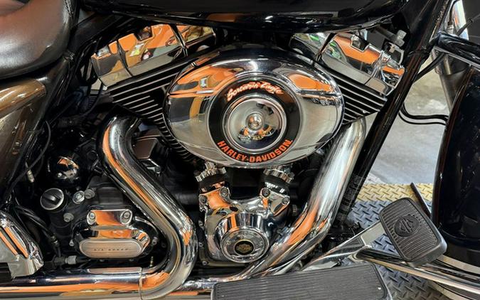 2013 Harley-Davidson Touring FLHR - Road King 110Th Anniversary Edition