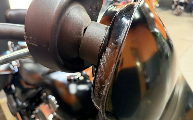 2013 Harley-Davidson Touring FLHR - Road King 110Th Anniversary Edition