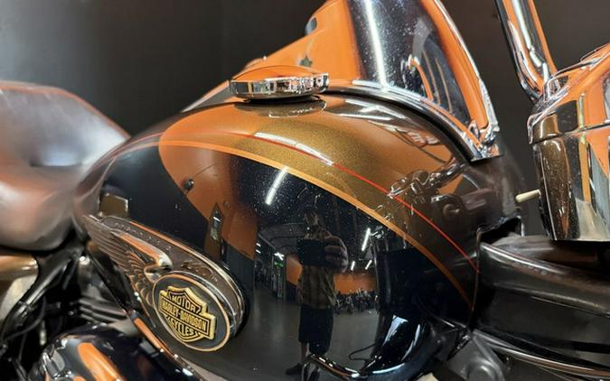 2013 Harley-Davidson Touring FLHR - Road King 110Th Anniversary Edition