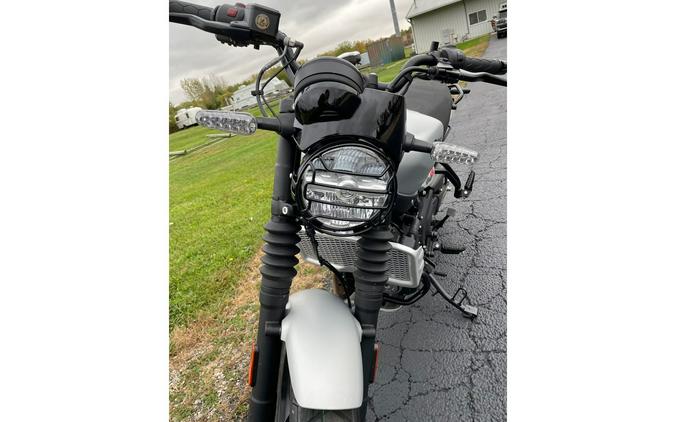 2026 GUERRILLA 450 - SMOKE SILVER - Royal Enfield