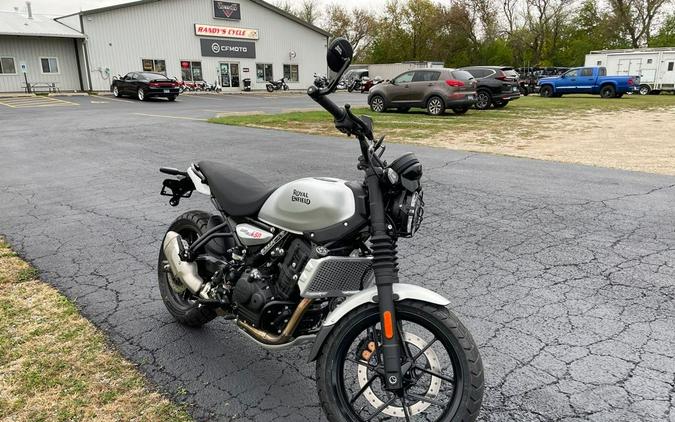 2026 GUERRILLA 450 - SMOKE SILVER - Royal Enfield