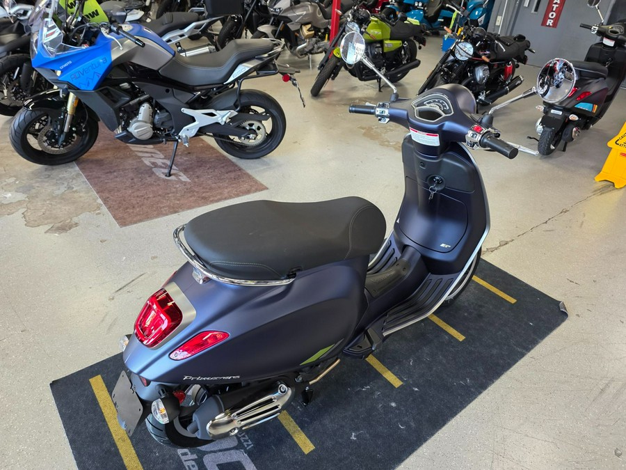 2025 Vespa Primavera 50 Tech