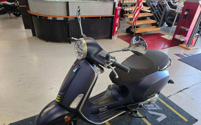2025 Vespa Primavera 50 Tech