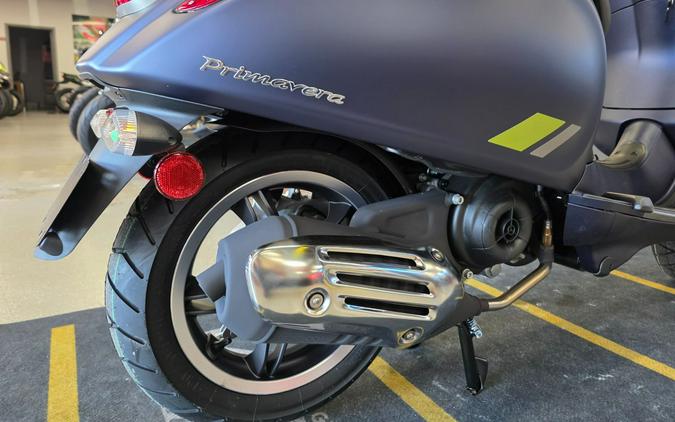 2025 Vespa Primavera 50 Tech