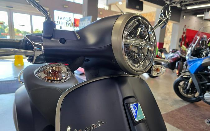 2025 Vespa Primavera 50 Tech
