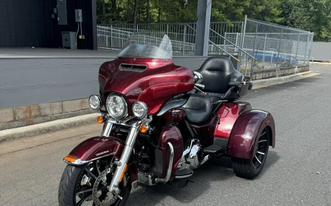 VRSCDX 2016 Tri Glide Ultra