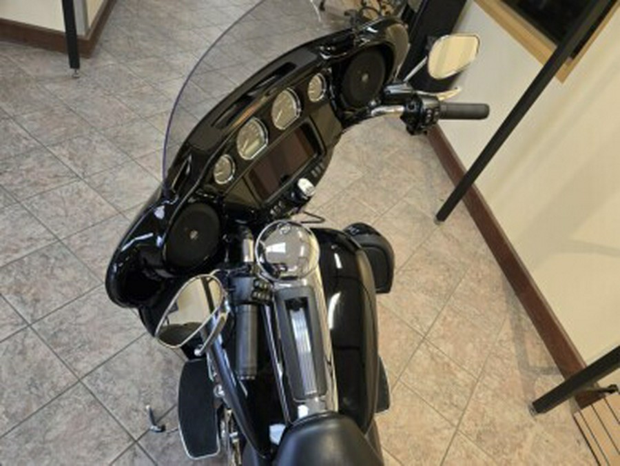 2022 Harley-Davidson Ultra Limited Vivid Black