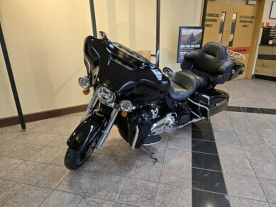 2022 Harley-Davidson Ultra Limited Vivid Black