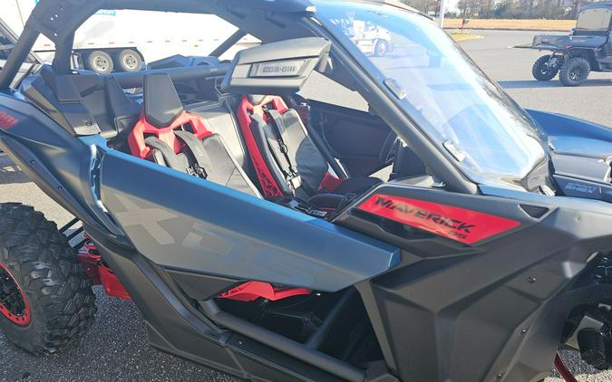 2026 Can-Am Maverick X3 X DS TURBO RR Smart-Shox with 10.25 in. touchscreen display