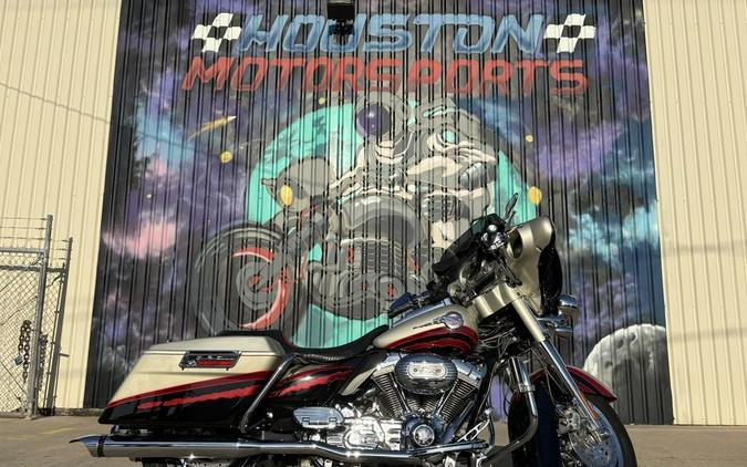 2006 Harley-Davidson® FLHTCUI - Ultra Classic® Electra Glide®