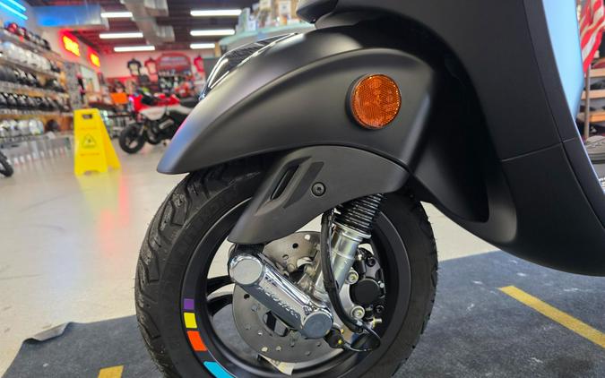 2024 Vespa Primavera 50 S