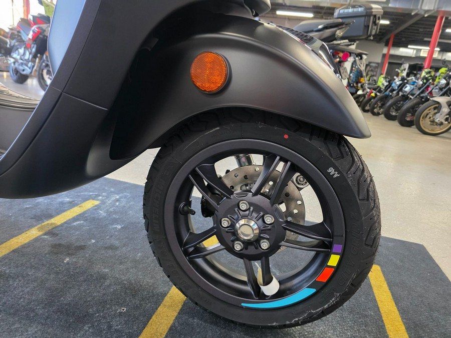 2024 Vespa Primavera 50 S